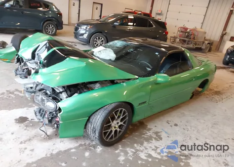 2000 Chevrolet Camaro Z28 из США, поврежденный, VIN 2G1FP22G0Y2103689